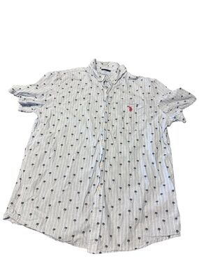 Men’s large US polo shirt